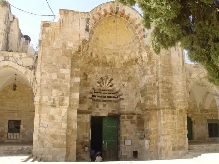 باب القطانين