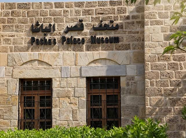 تراث غزة تحت الإبادة: المسجد العمري وقصر الباشا والأرشيف المركزي