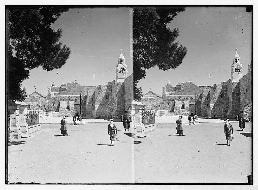 كنيسة المهد في بيت لحم قرابة عام 1900