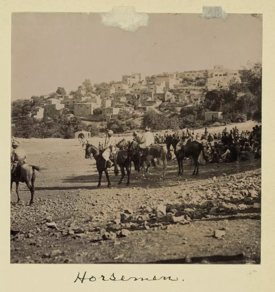 فرسان في عرس ابن شيخ أبو غوش قرب القدس تموز 1904